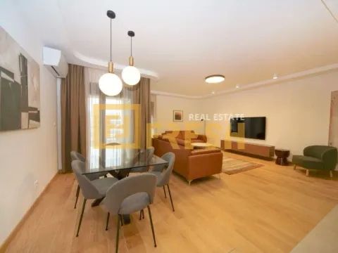 Izdavanje, trosoban stan, 104m², City Kvart, Podgorica - image 2