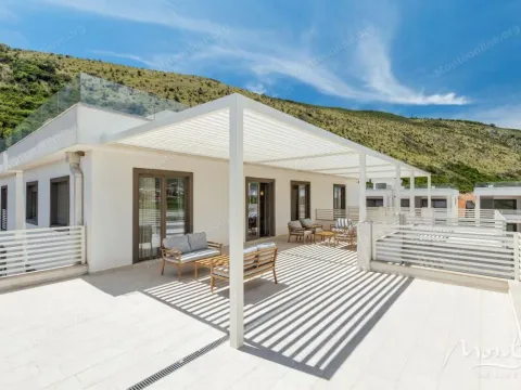 Prodaja, jednosoban stan, 65m², Herceg Novi, Crna Gora - image 17