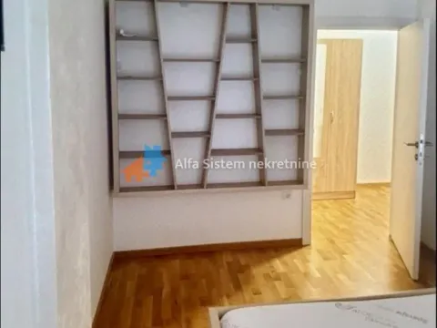 Rent, three bedroom apartment, 83m², Višnjička Banja, Palilula Sve Podlokacije - image 15