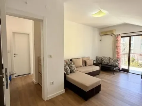 Sale, one bedroom apartment, 46m², Bečići, Budva - image 1