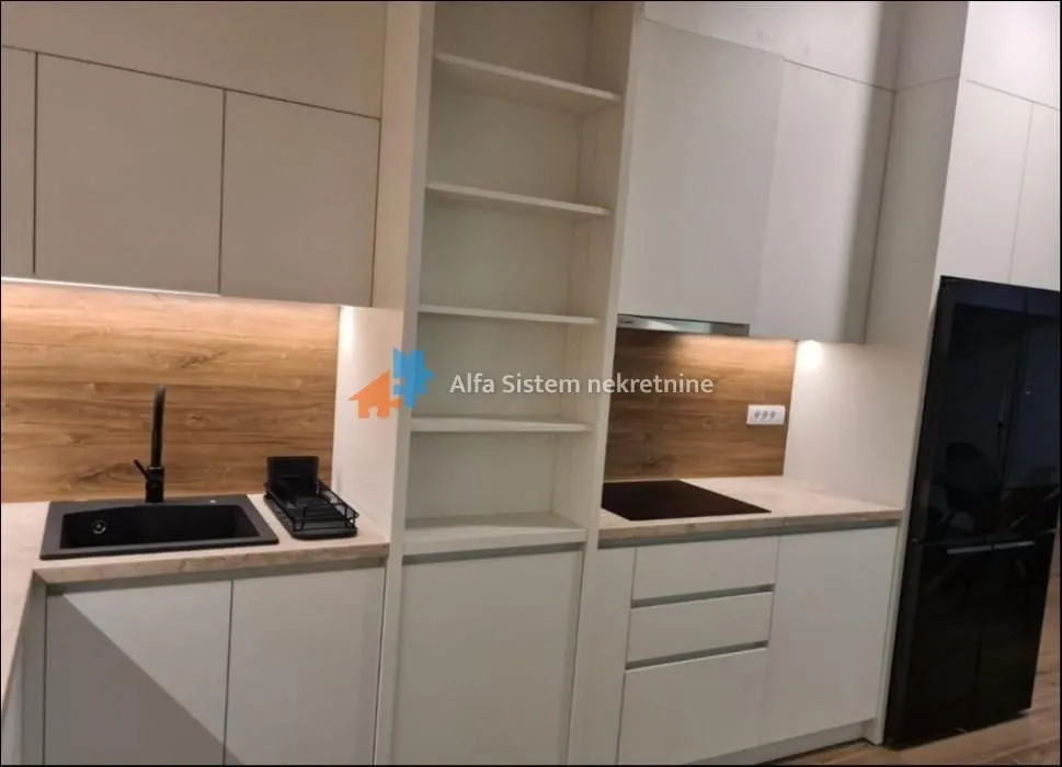 Rent, three bedroom apartment, 360m², Savski Venac, Beograd
