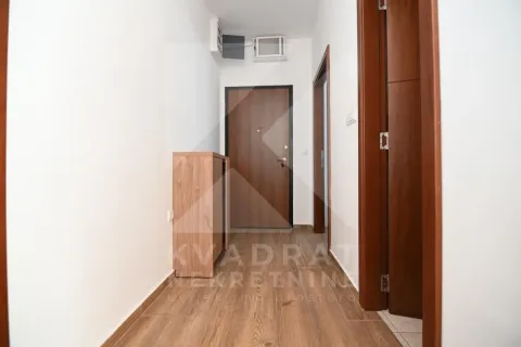 Rent, two bedroom apartment, 68m², Centar, Podgorica - image 6