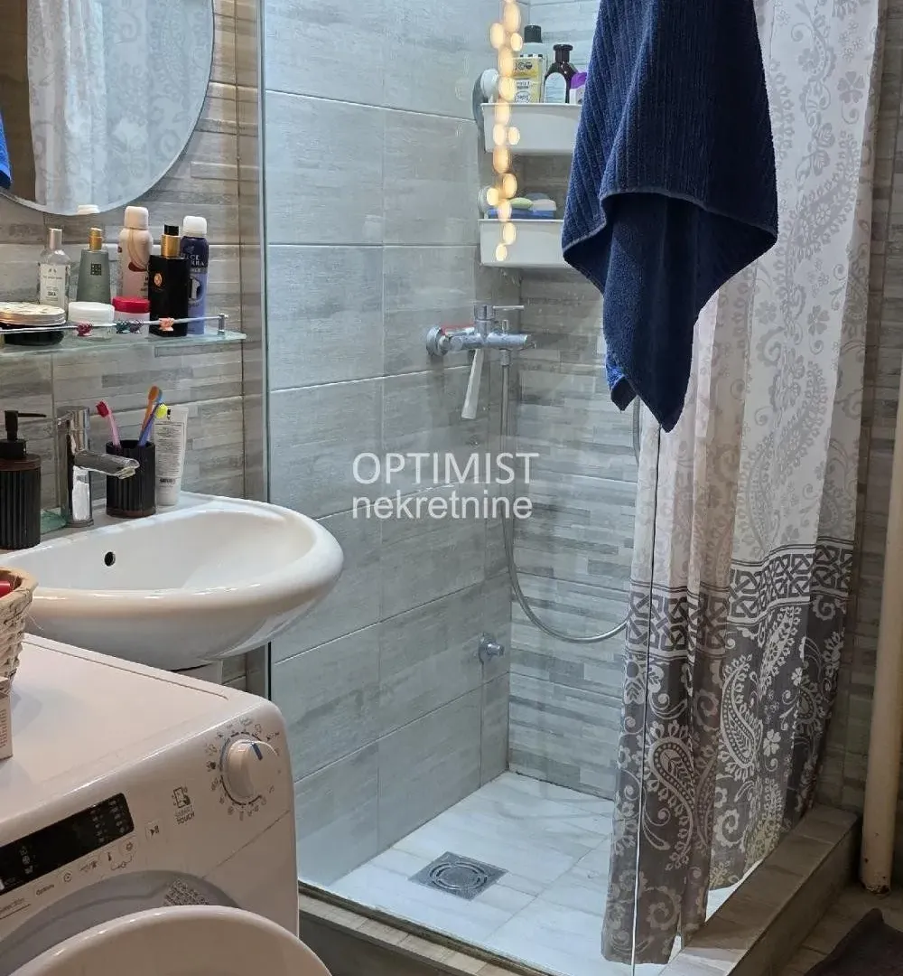 Prodaja, četvorosoban stan, 68m², Novi Beograd Sve Podlokacije, Beograd