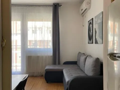 Stan in Nova Detelinara