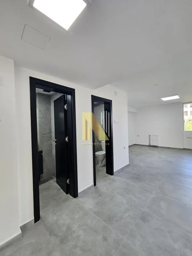 Rent, office space, 350m², Bulevar patrijarha Pavla, Novi Sad Sve Podlokacije