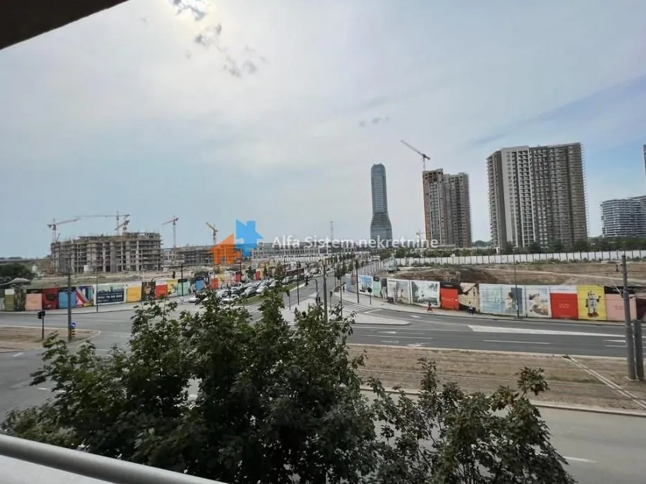 Izdavanje, trosoban stan, 69m², Sarajevska, Beograd