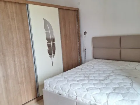 Izdavanje, trosoban stan, 107m², Mažina, Tivat - image 3