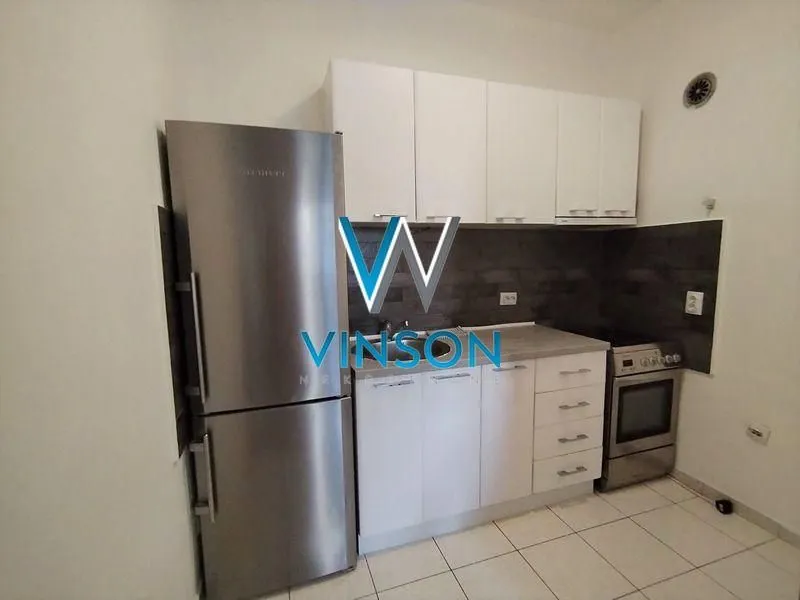 Prodaja, dvosoban stan, 42m², Centar, Novi Sad