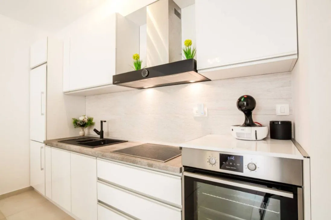 Rent, one bedroom apartment, 52m², Rafailovići, Budva