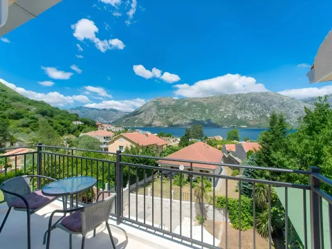 Prodaja, kuća, 240m², Stoliv, Kotor - image 3