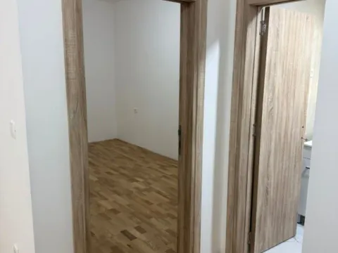 Sale, one bedroom apartment, 43m², Bečići, Budva - image 2
