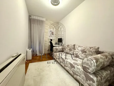 Prodaja, dvosoban stan, 69m², Pobrežje, Podgorica - image 12