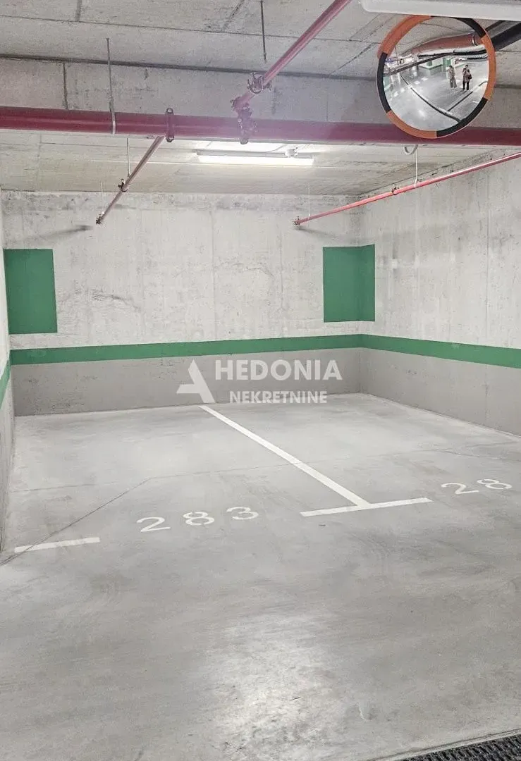 Izdavanje, trosoban stan, 77m², Novi Beograd Blok 65, Novi Beograd Sve Podlokacije