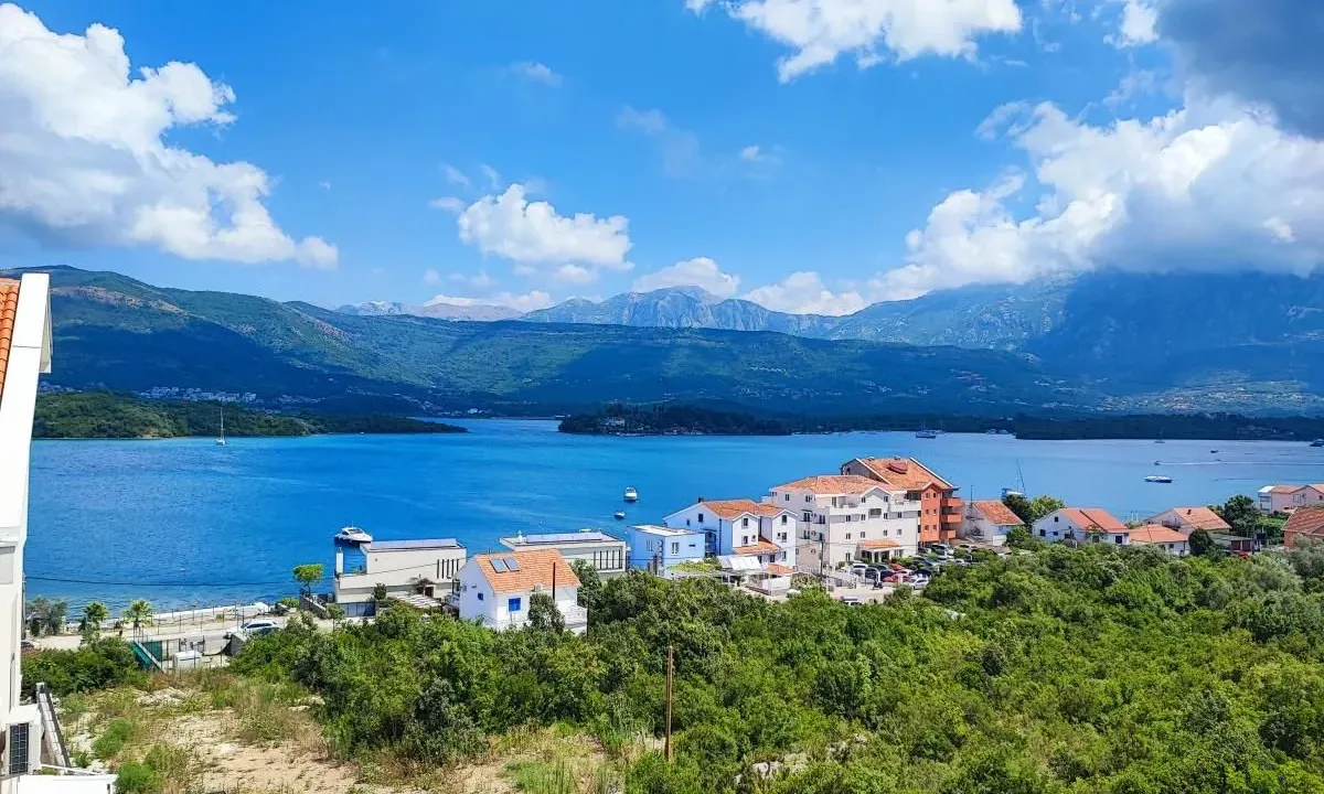 Prodaja, trosoban stan, 113m², Đuraševići, Tivat