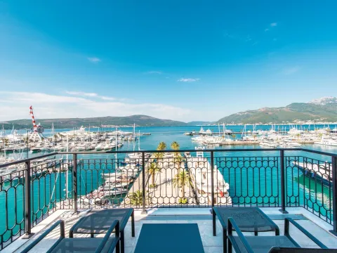 Sale, three bedroom apartment, 252m², Porto Montenegro, Tivat
