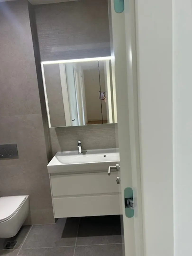 Izdavanje, četvorosoban stan, 120m², Novi Beograd Blok 64, Novi Beograd Sve Podlokacije