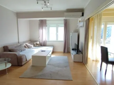 Rent, two bedroom apartment, 53m², Centar, Tivat