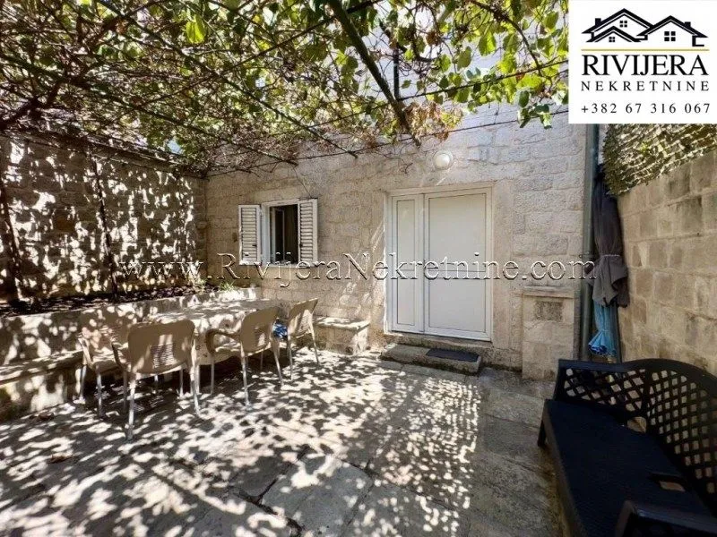 Prodaja, kuća, 100m², Dobrota, Kotor