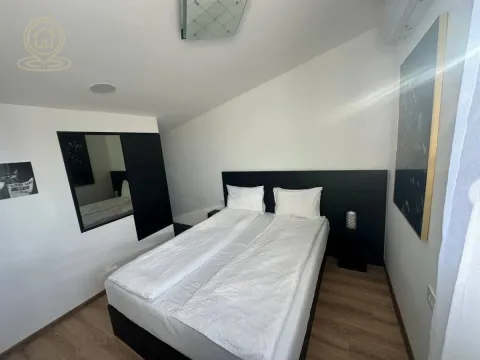 Izdavanje, trosoban stan, 57m², Savski Venac, Beograd - image 12