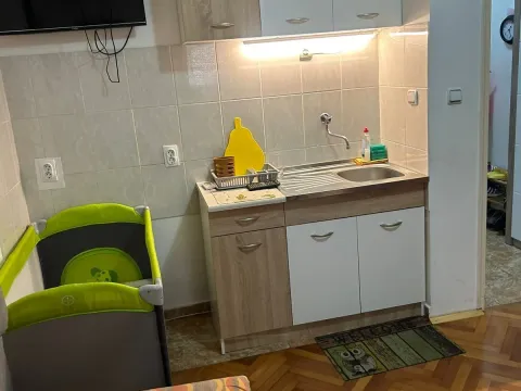 Izdavanje, garsonjera, 30m², Budva, Crna Gora - image 5