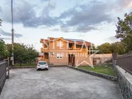 Rent, house, 186m², Grbe, Danilovgrad - image 1