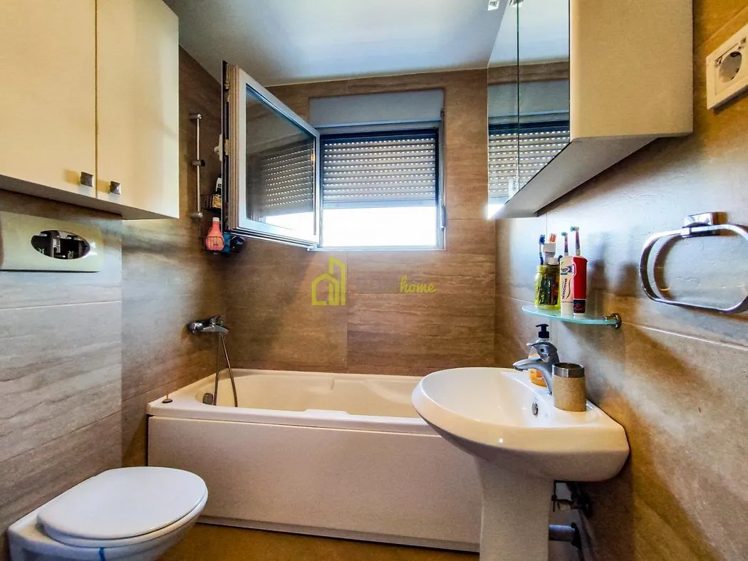 Izdavanje, dvosoban stan, 63m², Dalmatinska ulica, Podgorica