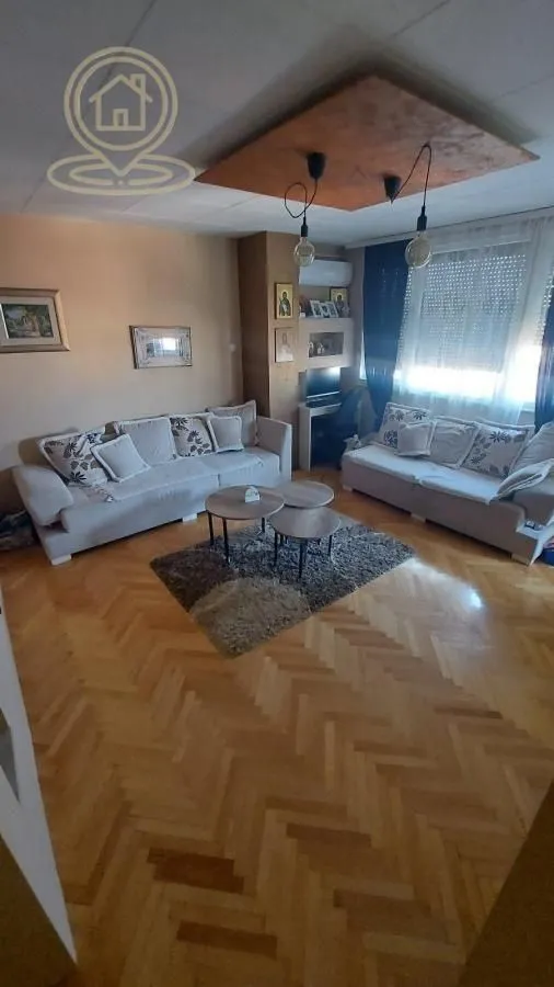 Izdavanje, dvosoban stan, 65m², Bulevar, Niš