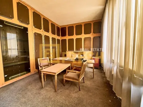 Sale, office space, 54m², Centar, Podgorica - image 7