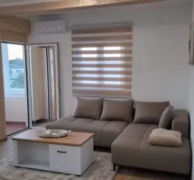 Izdavanje, garsonjera, 32m², Blok 9, Podgorica - image 3