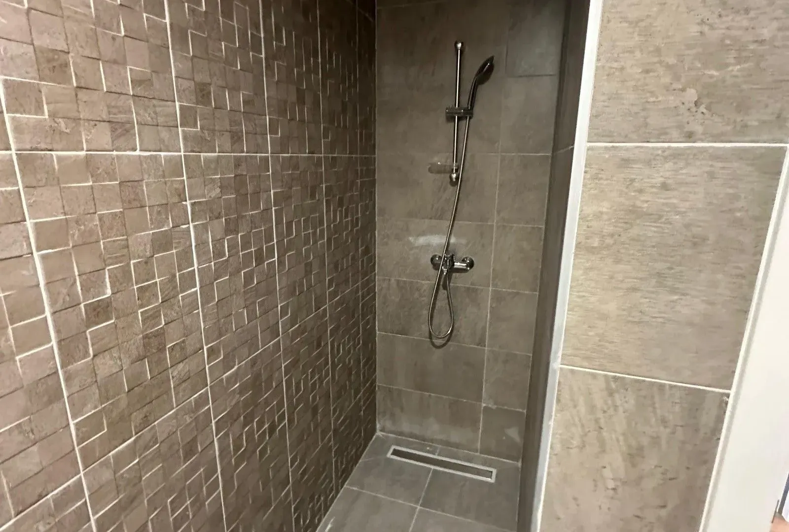 Prodaja, trosoban stan, 104m², Stari Aerodrom, Podgorica