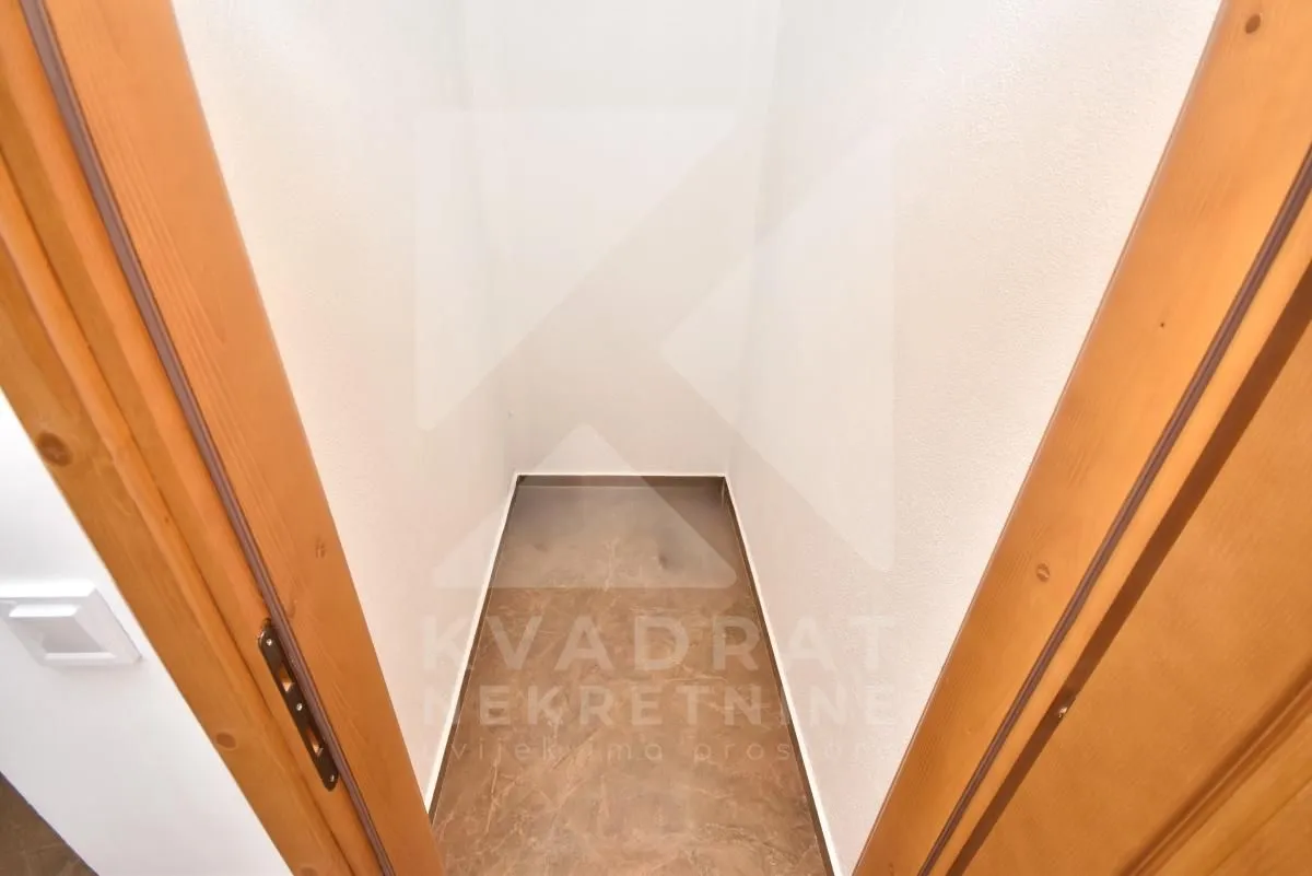 Rent, house, 200m², Botun, Podgorica