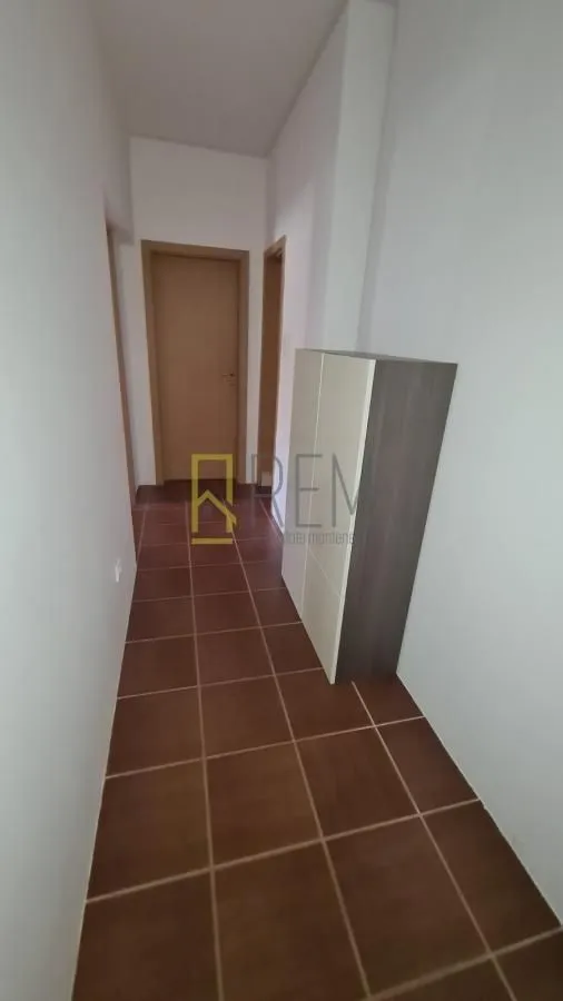Prodaja, jednosoban stan, 48m², Tološi, Podgorica