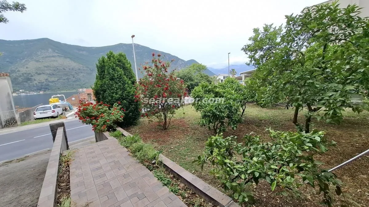 Sale, house, 242m², Dobrota, Kotor
