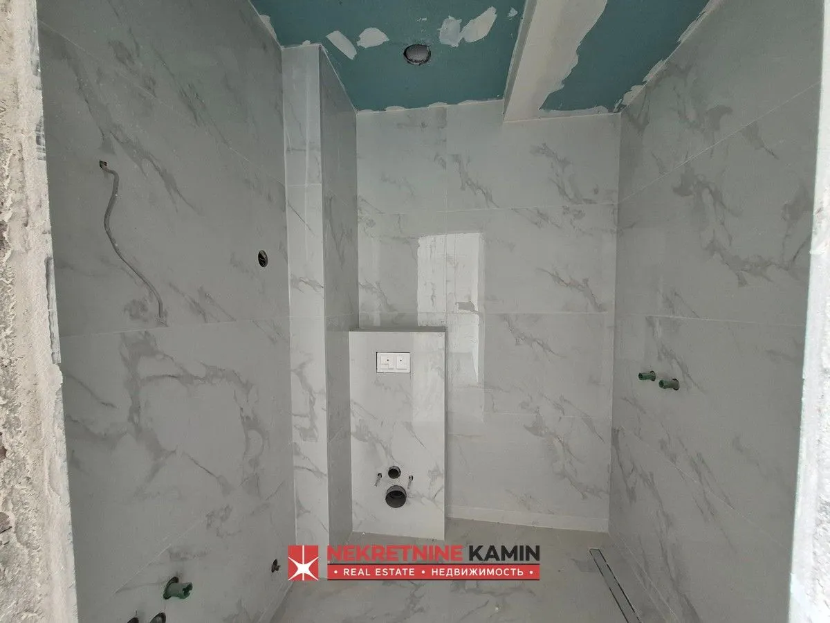 Prodaja, dvosoban stan, 77m², Podkošljun, Budva