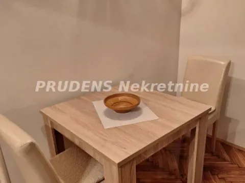 Izdavanje, jednosoban stan, 25m², Stari Grad, Beograd - image 2