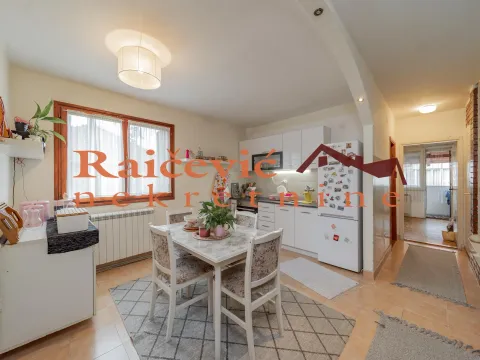 Prodaja, kuća, 229m2, Banovo Brdo, Beograd Prodaja, kuća, 229m2, Banovo Brdo, Beograd