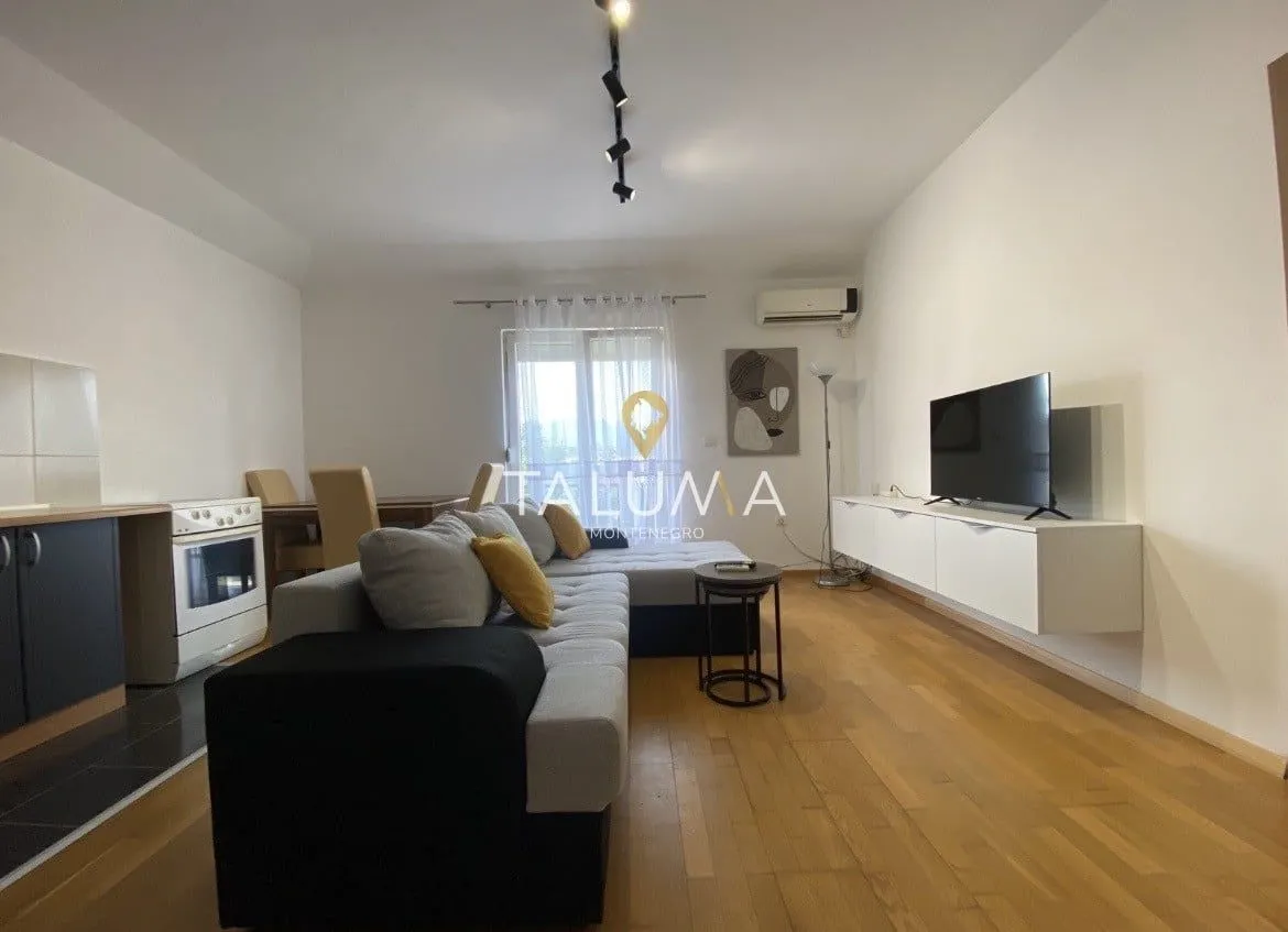Izdavanje, dvosoban stan, 67m², Zagorič, Podgorica