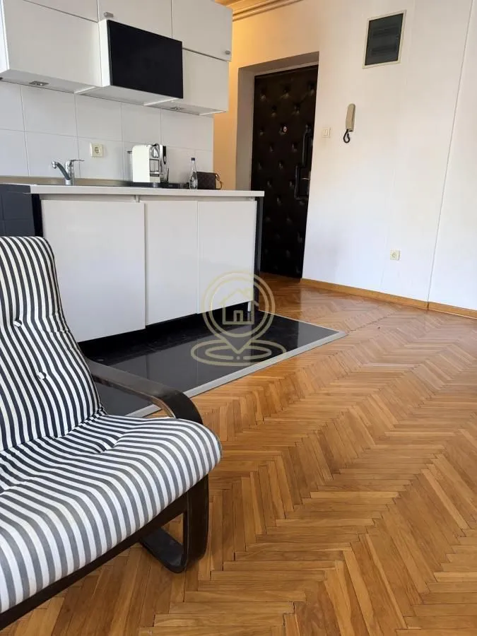 Rent, two bedroom apartment, 55m², Stari Grad, Beograd