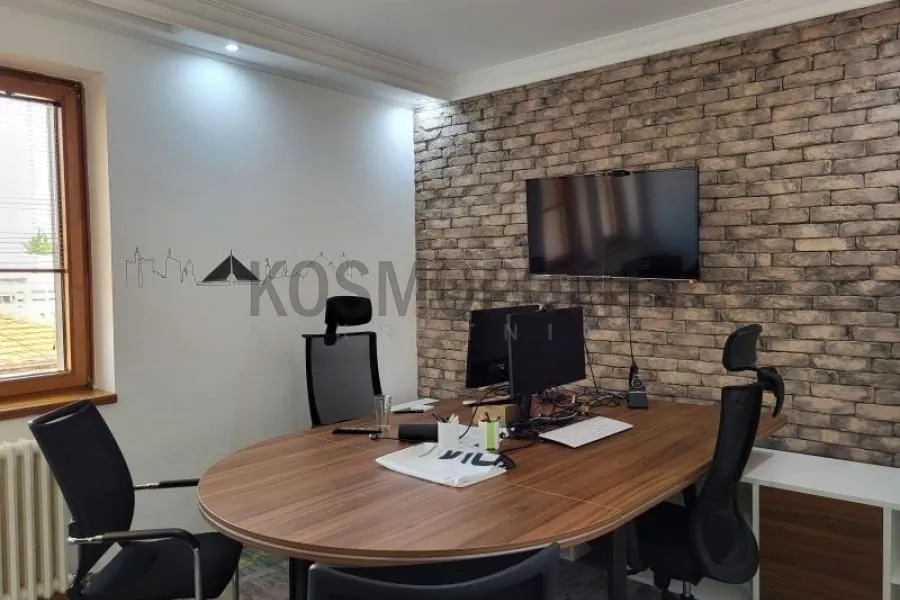 Izdavanje, stan, 221m², Kalenić Pijaca, Vračar Sve Podlokacije