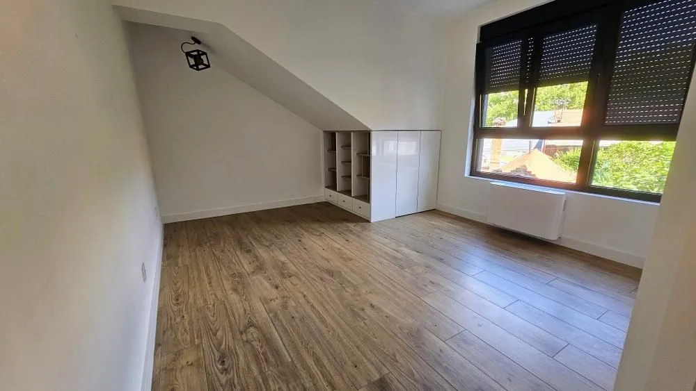 Rent, three bedroom apartment, 90m², Vukov Spomenik, Zvezdara Sve Podlokacije