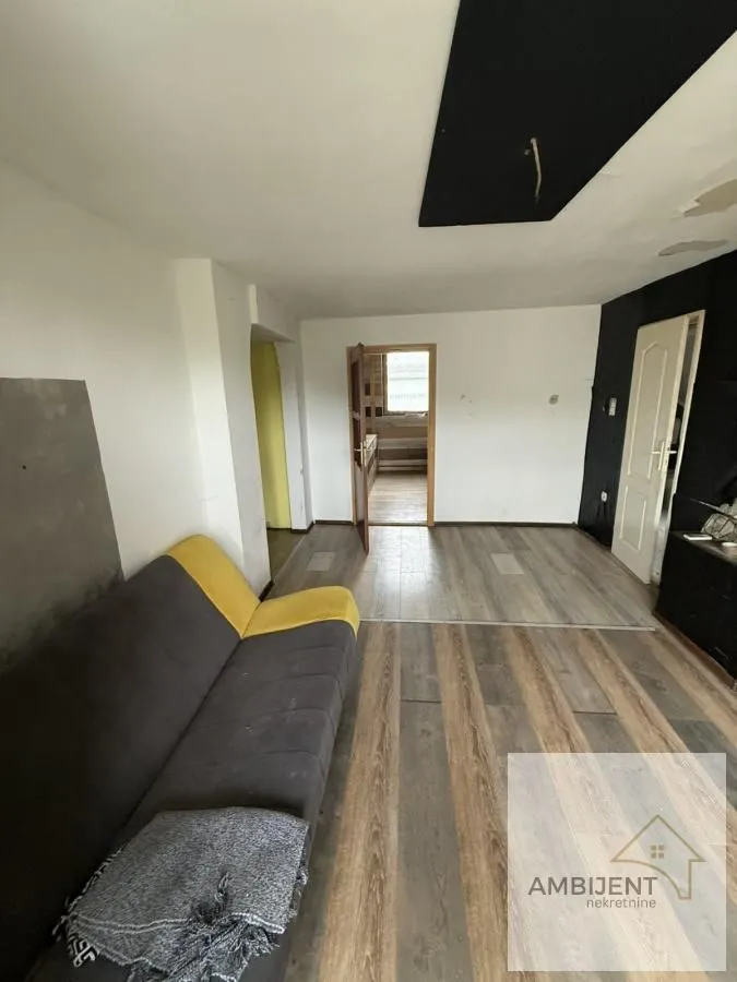 Prodaja, kuća, 80m², Novi Karlovci, Inđija