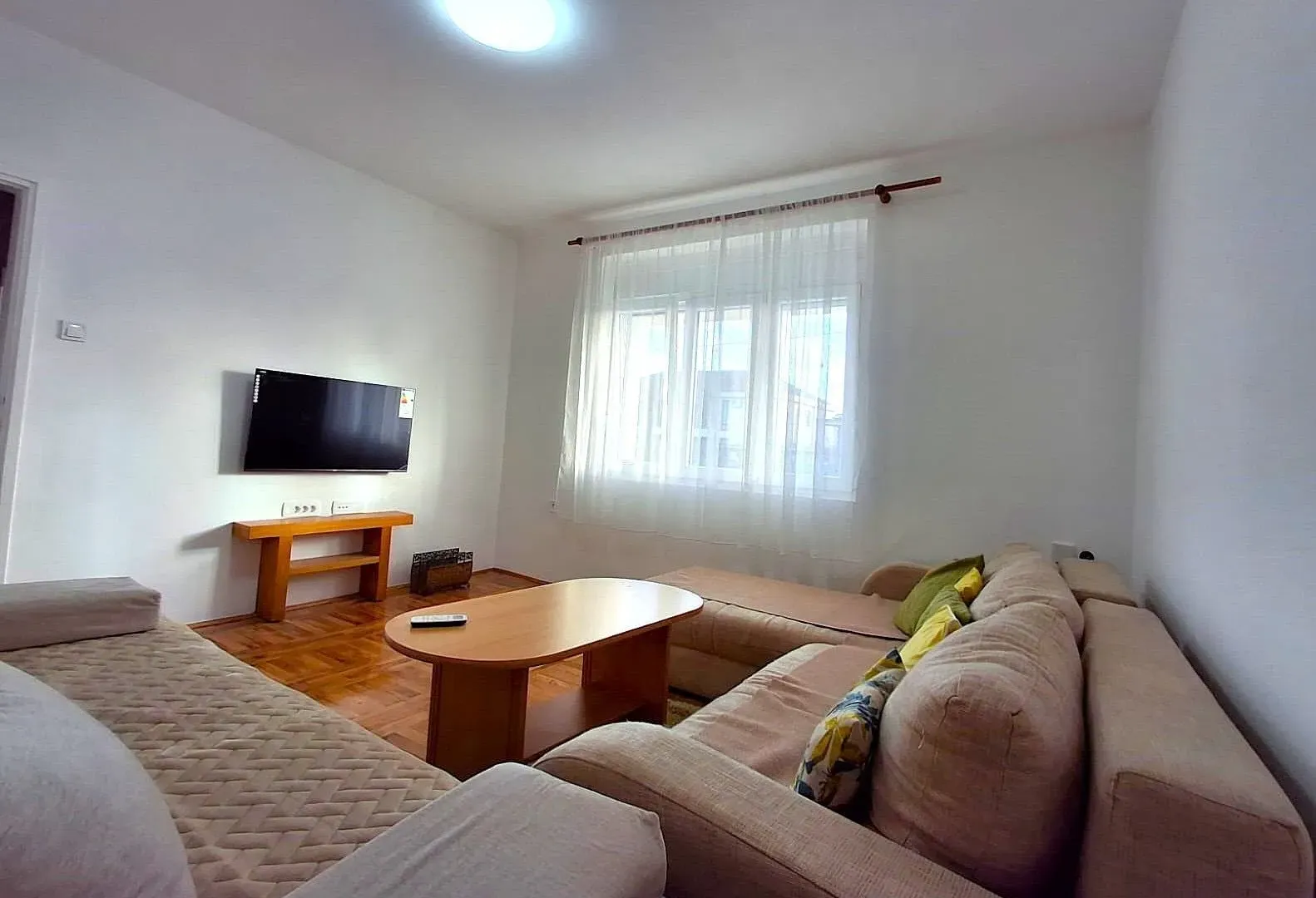 Izdavanje, kuća, 125m², Masline, Podgorica