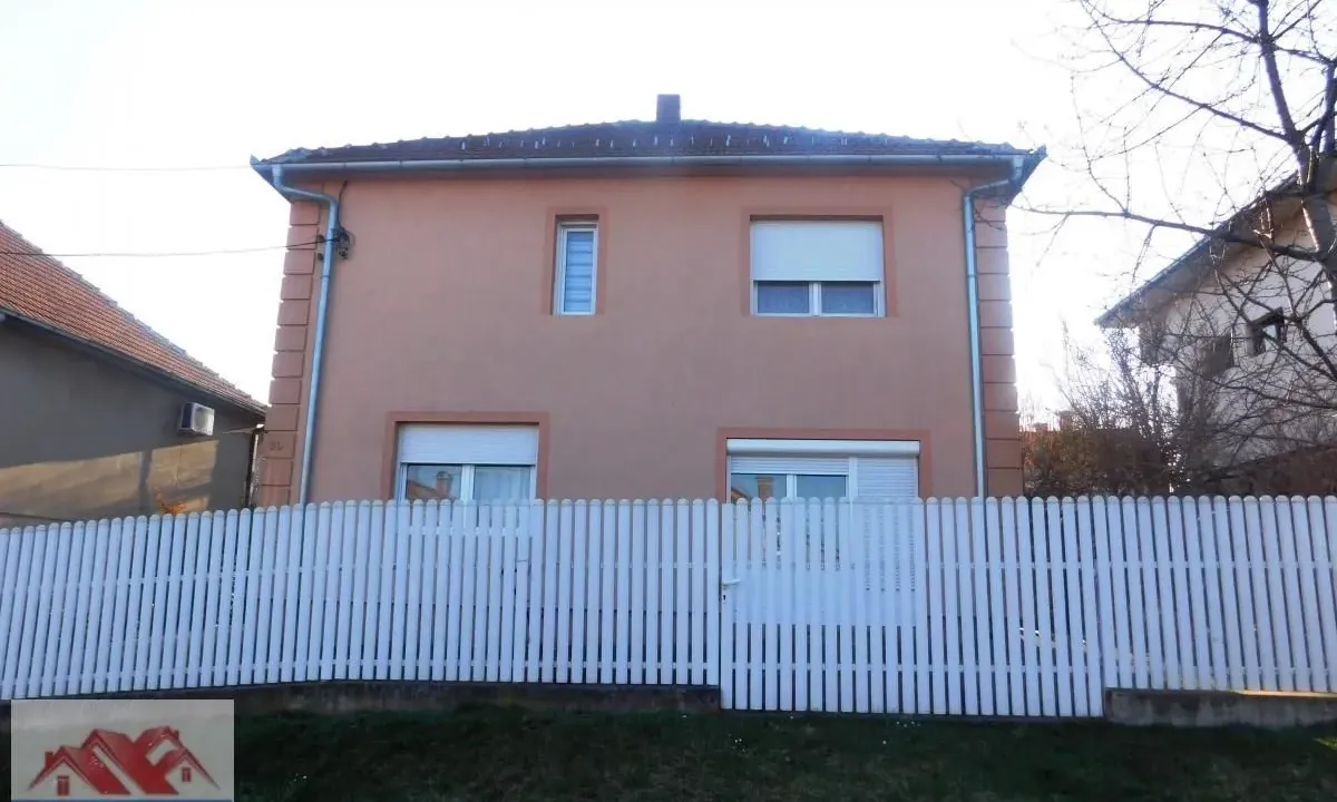Sale, house, 140m², Grošnica, Kragujevac