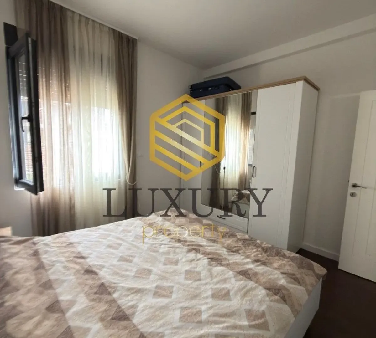 Rent, one bedroom apartment, 39m², Krivi Most, Podgorica