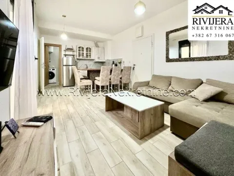 Sale, one bedroom apartment, 54m², Kotor, Crna Gora - image 1