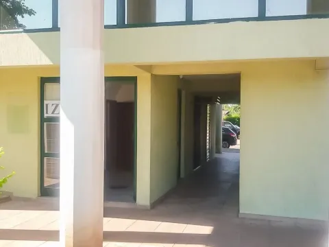 Izdavanje, poslovni prostor, 53m², Pobrežje, Podgorica - image 2