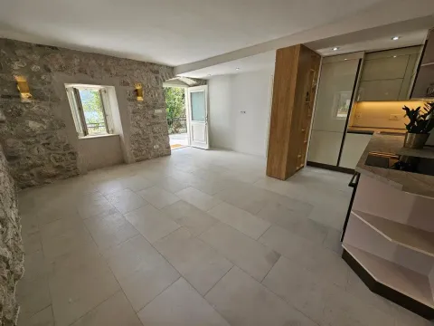 Prodaja, jednosoban stan, 57m², Perast, Kotor - image 24