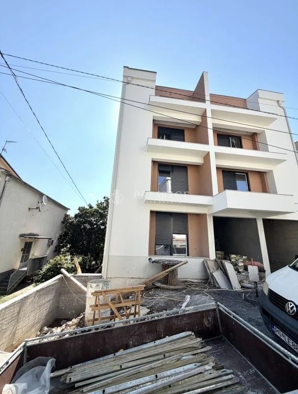 Prodaja, jednosoban stan, 55m², Momišići, Podgorica