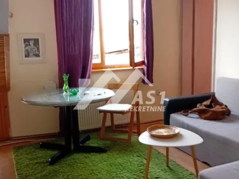 Izdavanje, jednosoban stan, 38m², Centar, Novi Sad - image 1