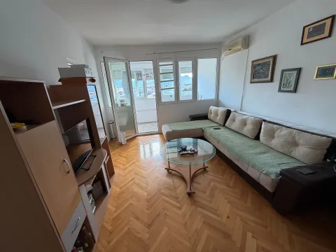 Rent, one bedroom apartment, 55m², Baston, Podgorica - image 2